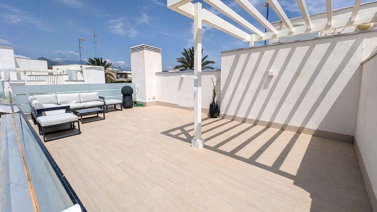 2 soveværelse Penthouse til salg i Cancelada med swimmingpool garage - € 550.000 (Ref: 9918653)