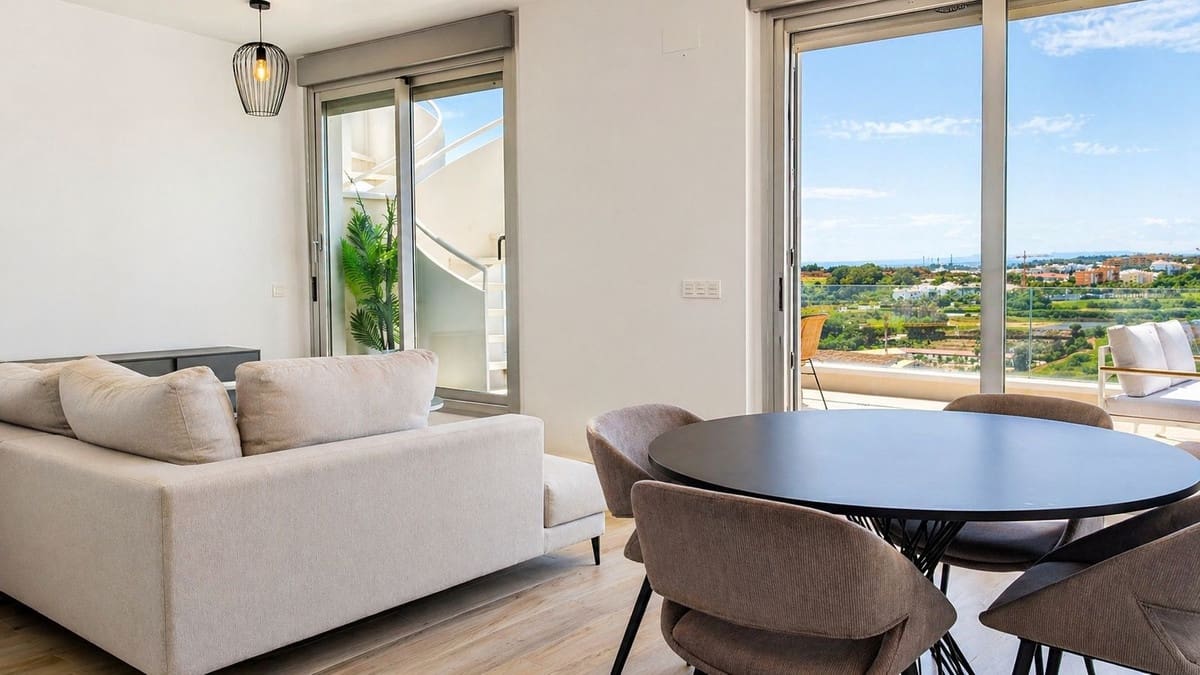 2 soveværelse Penthouse til salg i Cancelada med swimmingpool garage - € 550.000 (Ref: 9918653)