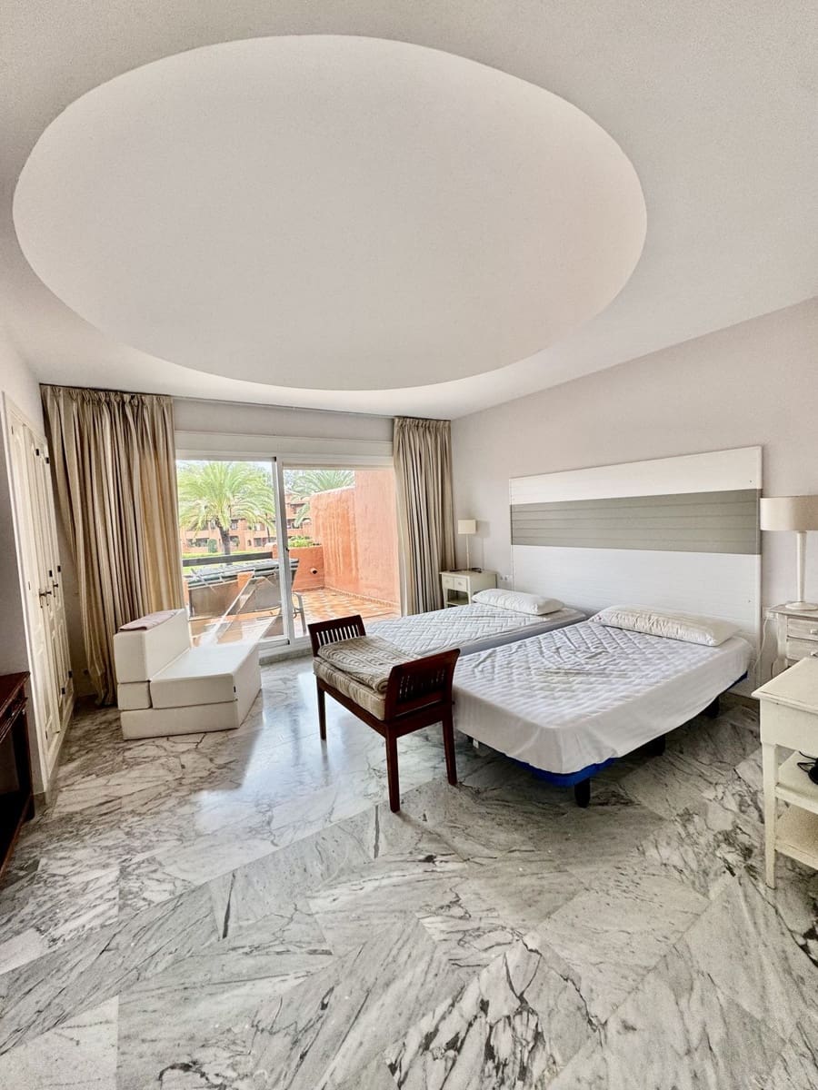 4 camera da letto Attico in vendita in Guadalmina con piscina garage - 1.090.000 € (Rif: 9921027)