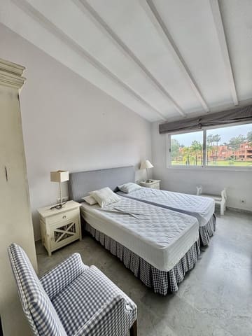 4 sypialnia Penthouse na sprzedaż w Guadalmina Baja, Marbella z basenem garażem - 1 090 000 € (Ref: 9921027)