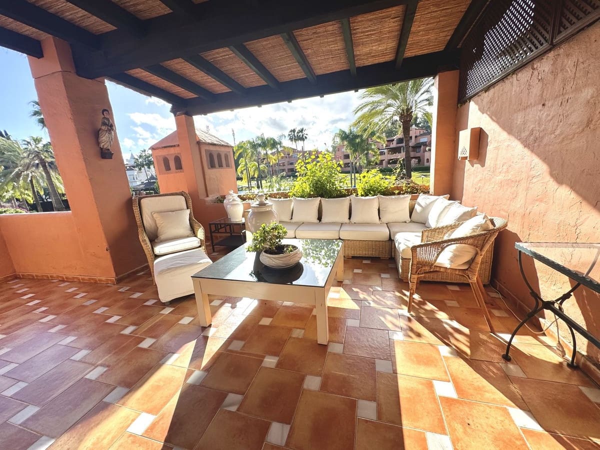 4 camera da letto Attico in vendita in Guadalmina con piscina garage - 1.090.000 € (Rif: 9921027)