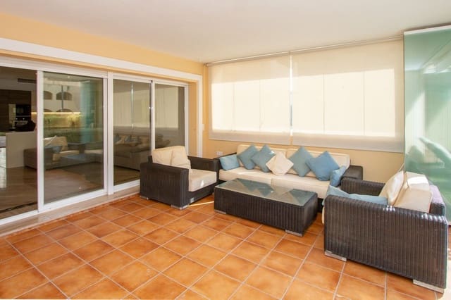 3 chambre Appartement à vendre à Elviria, Marbella avec piscine - 795 000 € (Ref: 9924831)