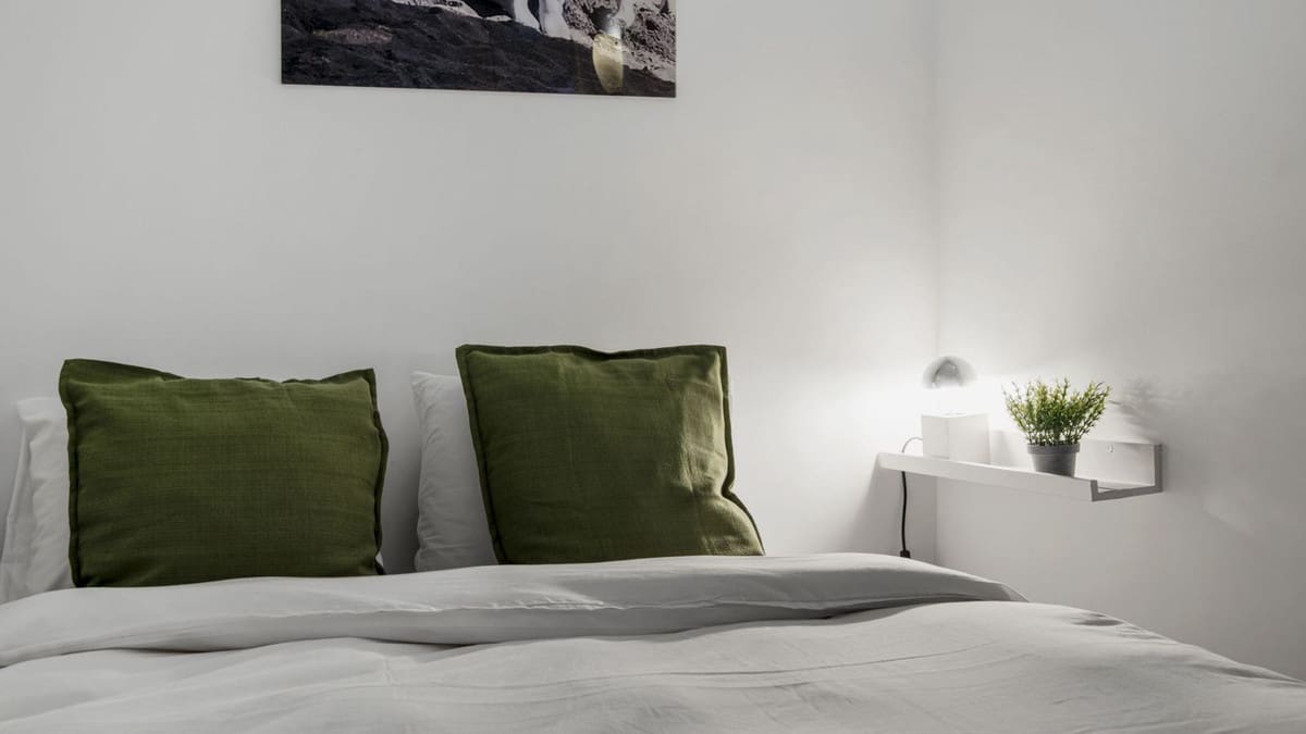 2 sypialnia Apartament na sprzedaż w Puerto Banus z basenem - 650 000 € (Ref: 9924834)