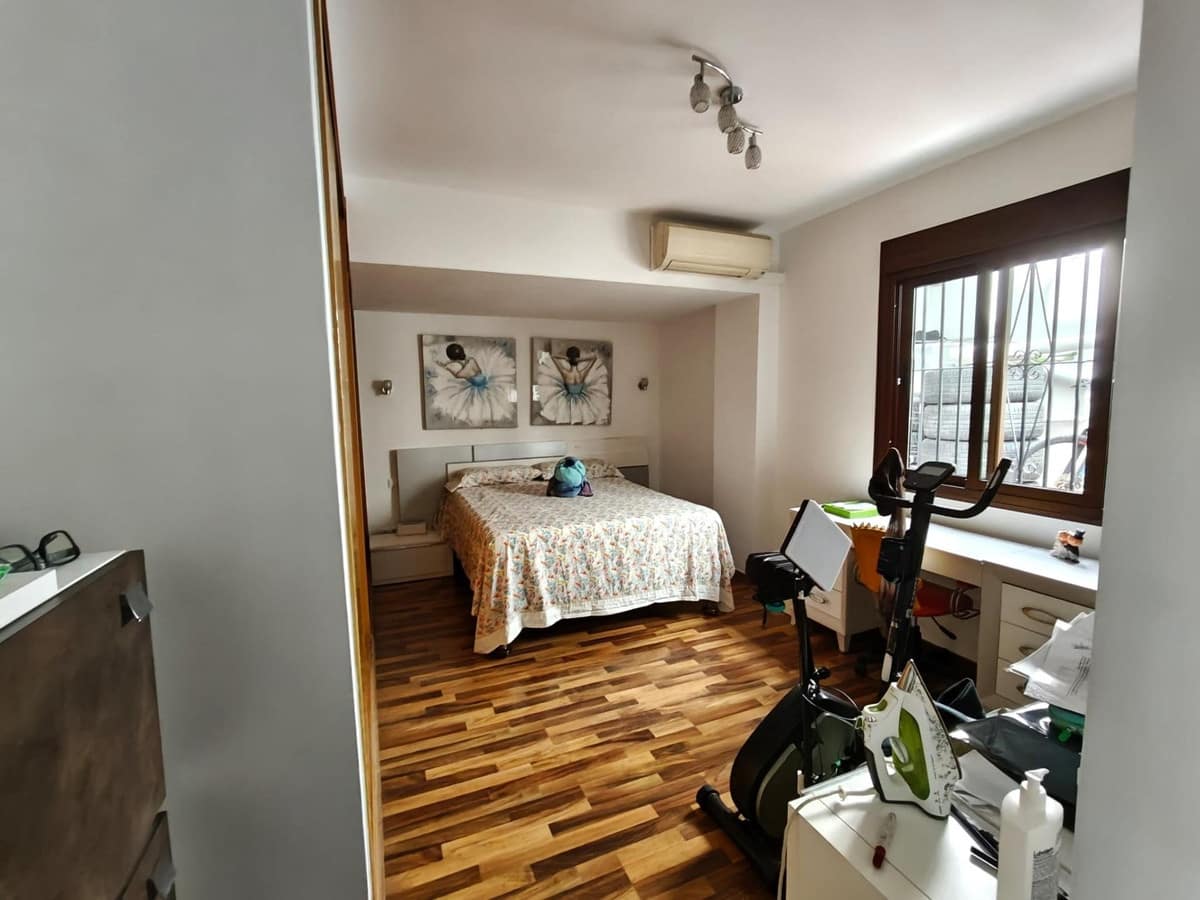 4 sypialnia Apartament na sprzedaż w Riviera del Sol z basenem garażem - 385 000 € (Ref: 9927785)