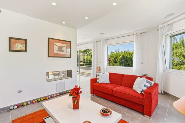 4 chambre Villa/Maison à vendre à El Rosario, Marbella avec piscine garage - 1 850 000 € (Ref: 9927787)