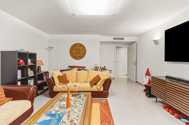 4 chambre Villa/Maison à vendre à El Rosario, Marbella avec piscine garage - 1 850 000 € (Ref: 9927787)