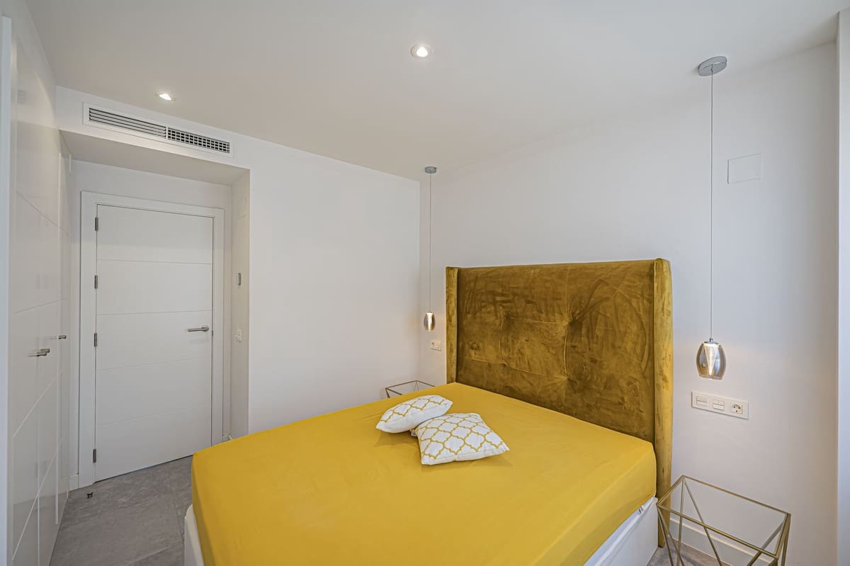 3 soveværelse Lejlighed til salg i La Cala de Mijas med swimmingpool garage - € 690.000 (Ref: 9940428)