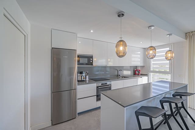 3 soverom Leilighet til salgs i La Cala de Mijas, Mijas med svømmebasseng garasje - € 690 000 (Ref: 9940428)