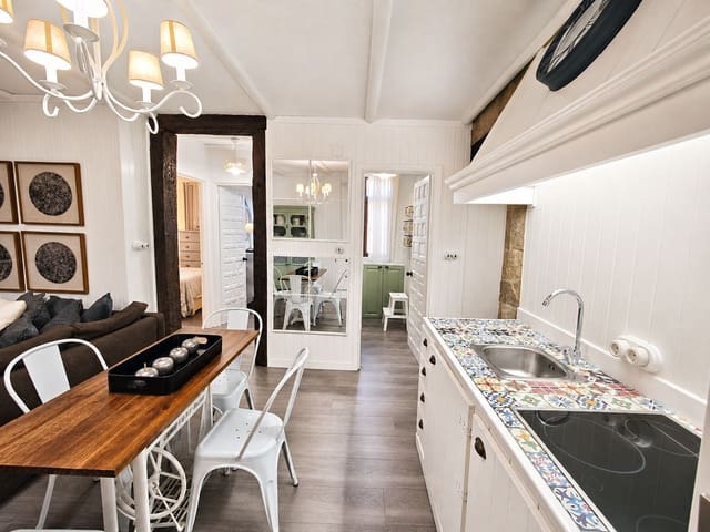 2 quarto Apartamento para venda em La Duquesa / Puerto de la Duquesa, Manilva com piscina garagem - 195 000 € (Ref: 9942822)