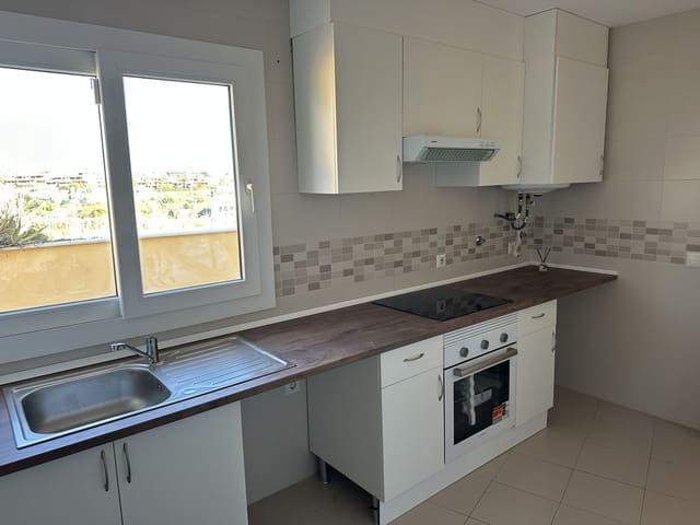 2 chambre Penthouse à vendre à Estepona avec garage - 299 000 € (Ref: 9942825)