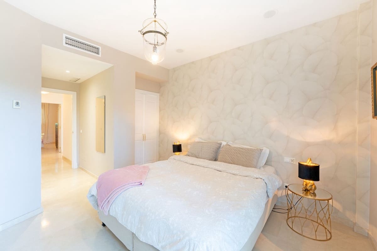 2 quarto Apartamento para venda em Guadalmina com piscina garagem - 385 000 € (Ref: 9942830)