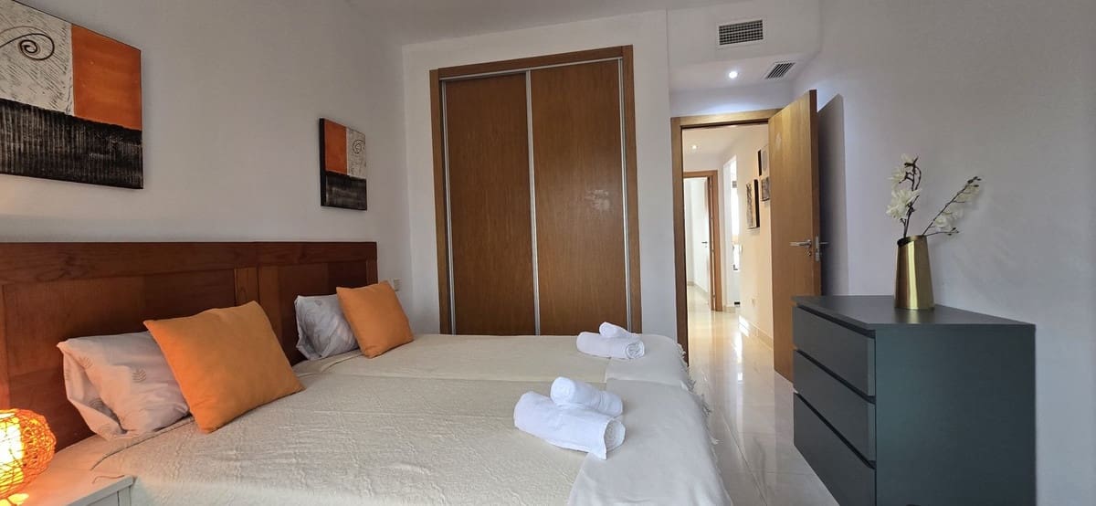 2 sypialnia Penthouse na sprzedaż w New Golden Mile z basenem garażem - 495 000 € (Ref: 9942838)