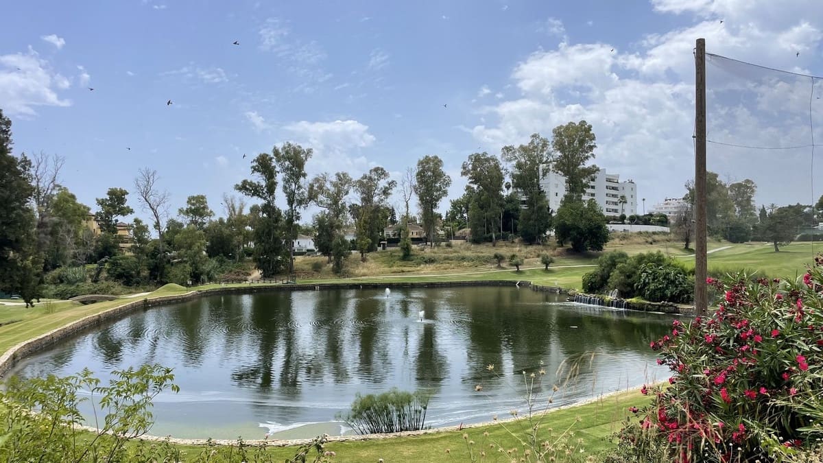 3 bedroom Apartment for sale in Guadalmina with pool garage - € 529,000 (Ref: 9942843)