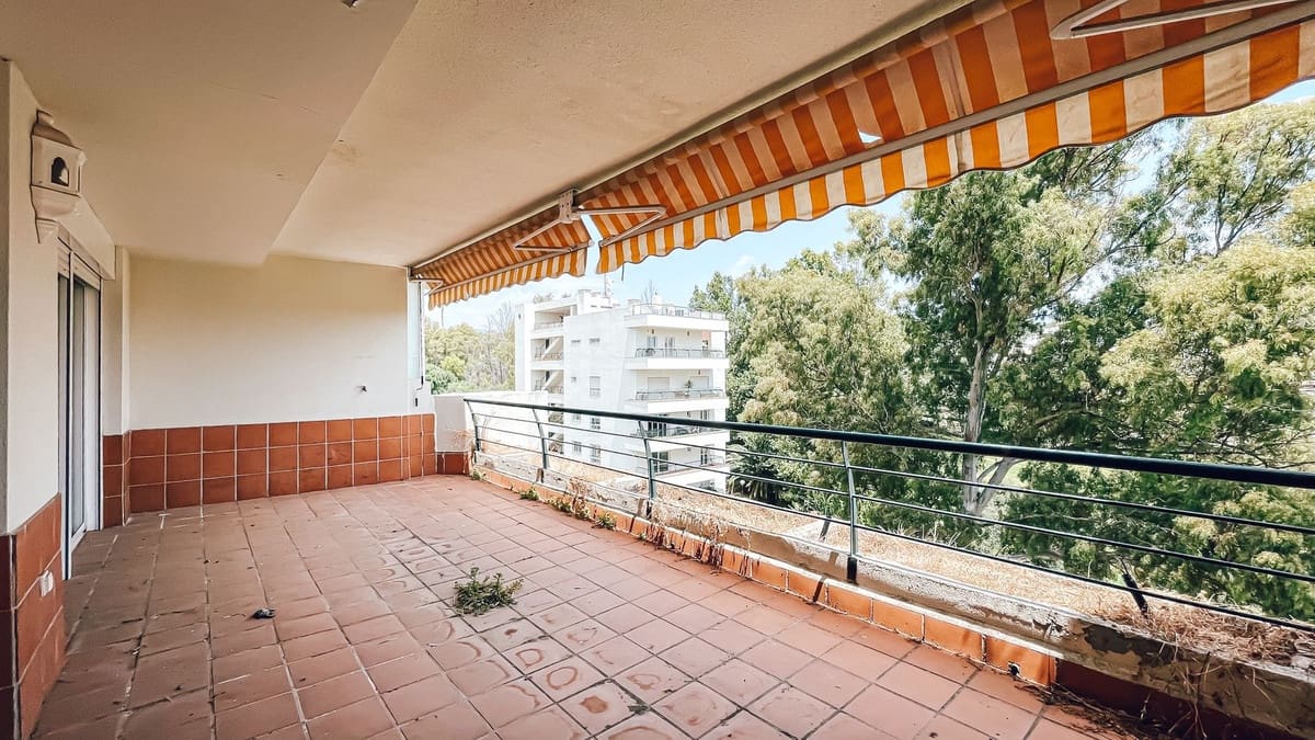 3 bedroom Apartment for sale in Guadalmina with pool garage - € 529,000 (Ref: 9942843)
