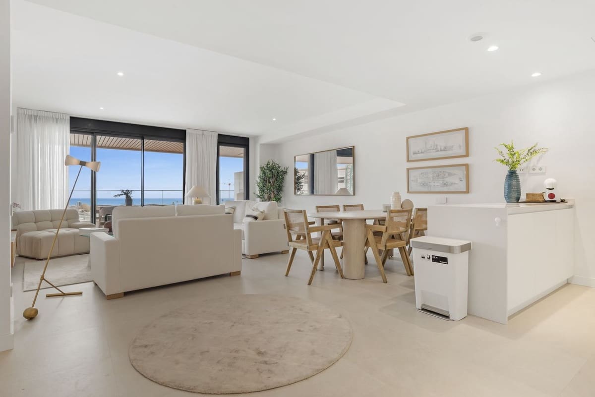 2 camera da letto Appartamento in vendita in New Golden Mile con piscina garage - 620.000 € (Rif: 9942850)