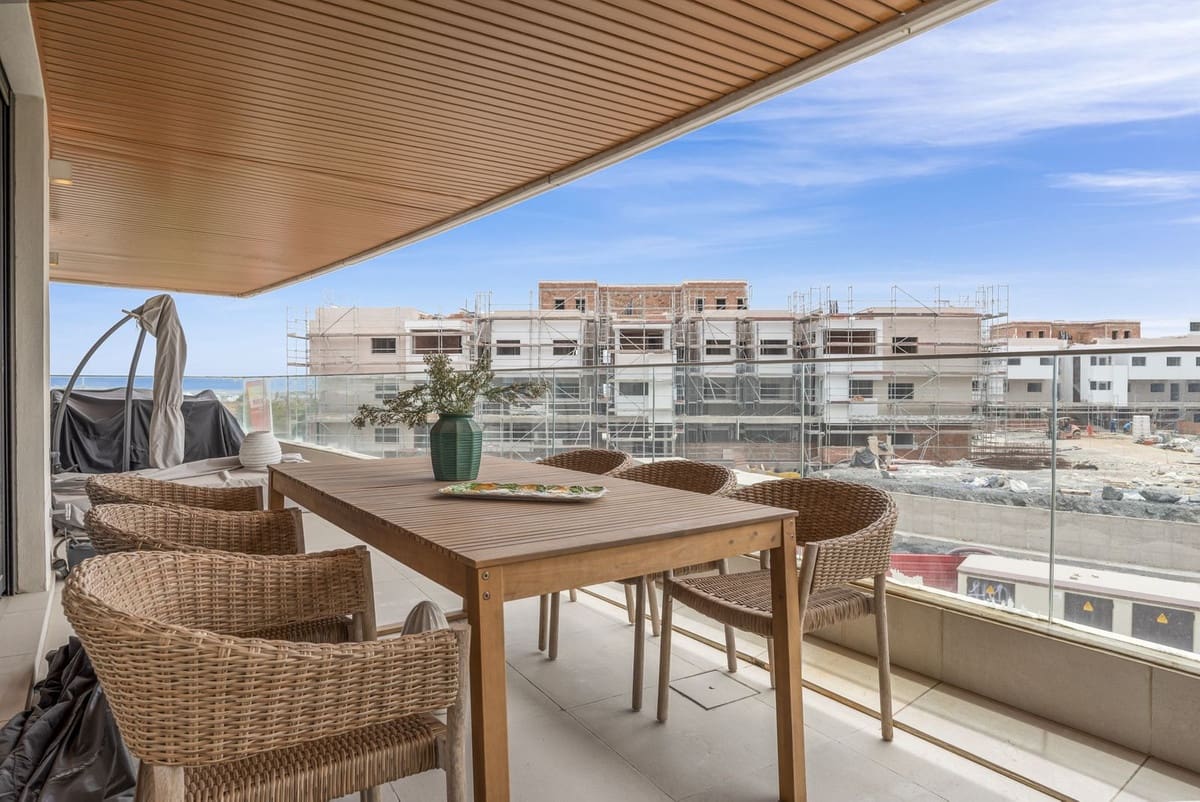 2 camera da letto Appartamento in vendita in New Golden Mile con piscina garage - 620.000 € (Rif: 9942850)