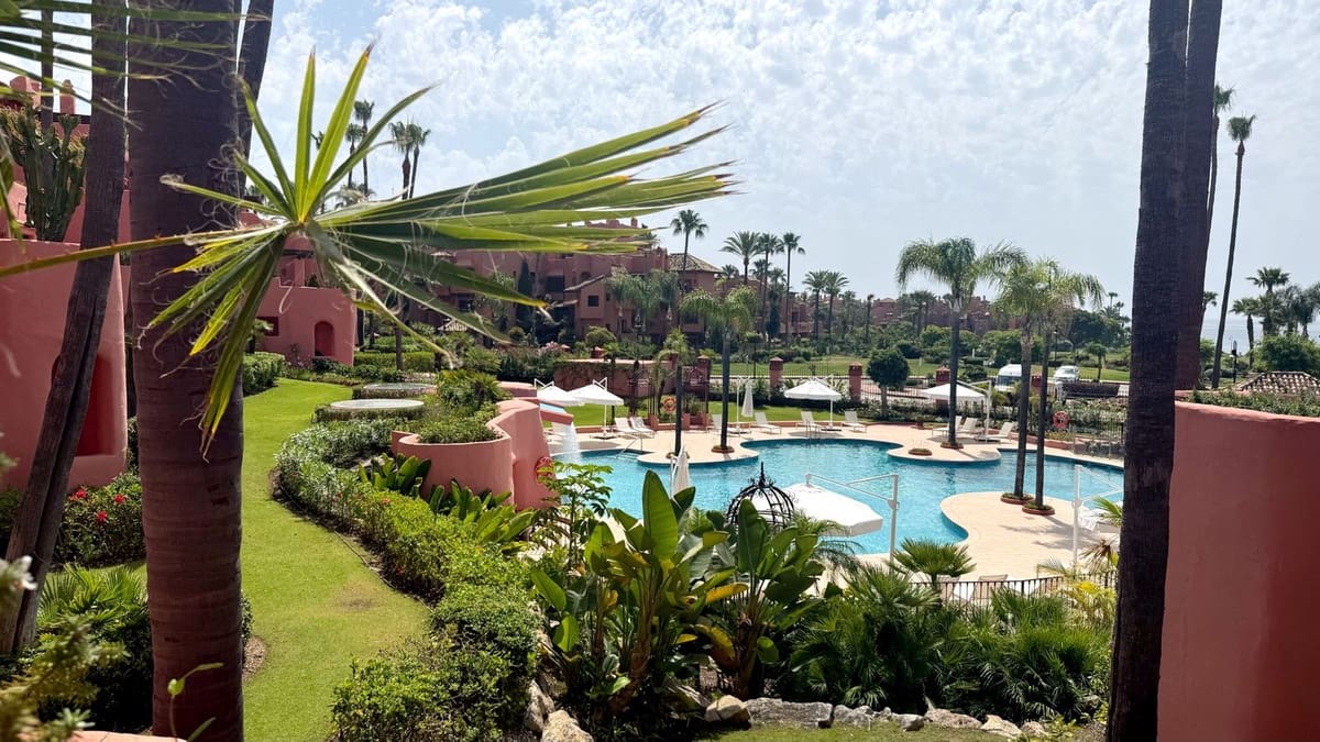 3 quarto Penthouse para venda em New Golden Mile com piscina garagem - 1 675 000 € (Ref: 9943208)