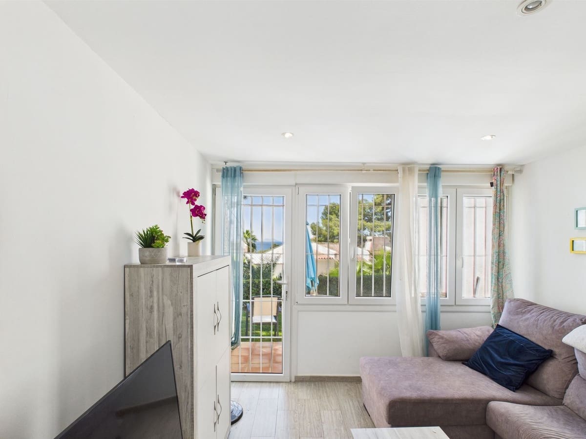1 bedroom Apartment for sale in Estepona - € 199,500 (Ref: 9943738)