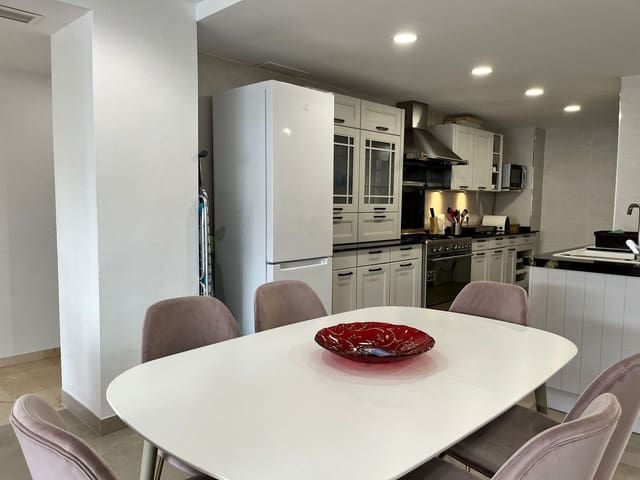 3 sovrum Lägenhet till salu i Guadalmina, Marbella med pool garage - 510 000 € (Ref: 9943785)
