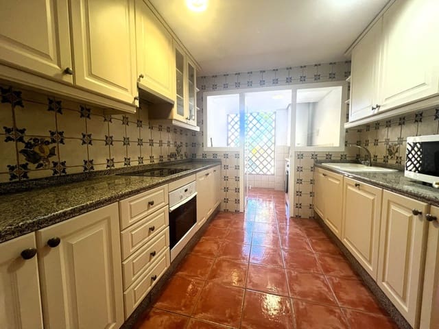 3 Zimmer Penthouse zu verkaufen in Atalaya-Isdabe, Estepona mit Garage - 770.000 € (Ref: 9944218)