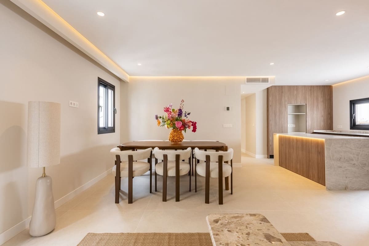 4 Zimmer Apartment zu verkaufen in Estepona - 599.000 € (Ref: 9945955)
