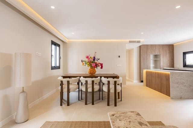 4 Zimmer Apartment zu verkaufen in Estepona - 599.000 € (Ref: 9945955)