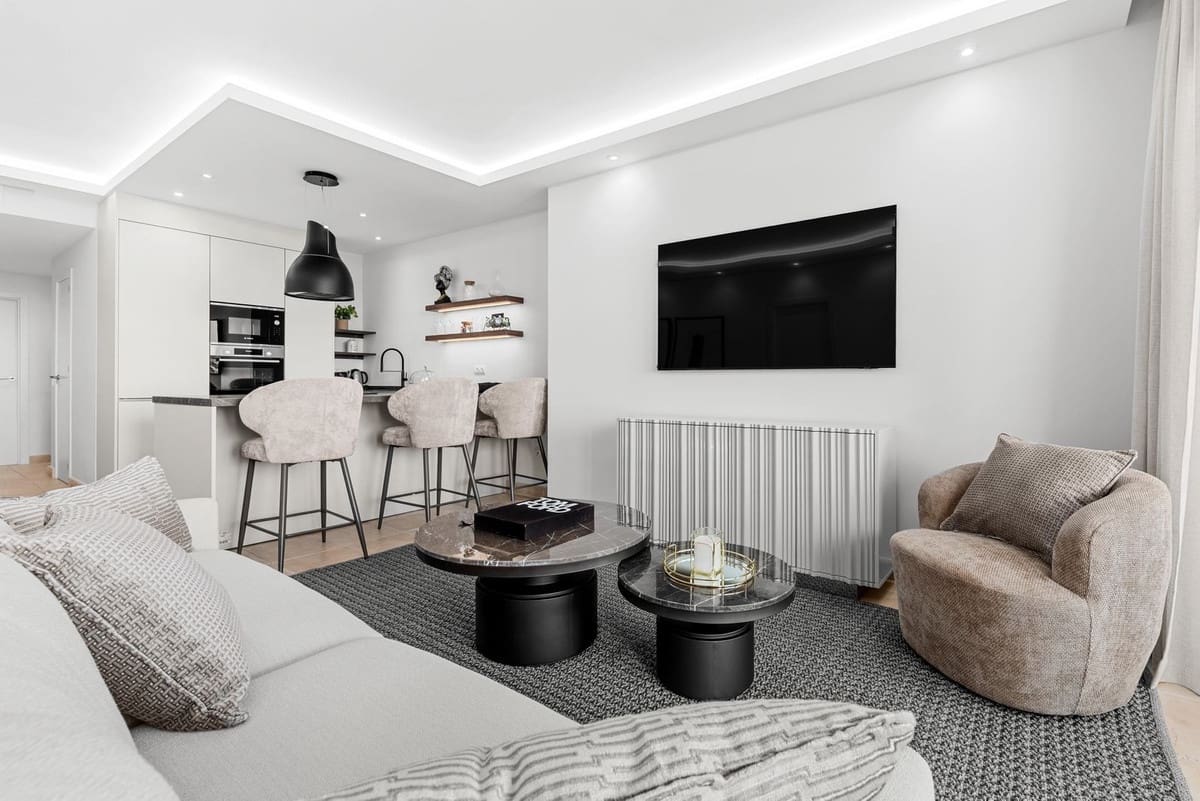 3 soveværelse Lejlighed til salg i Los Flamingos med swimmingpool - € 790.000 (Ref: 9945959)