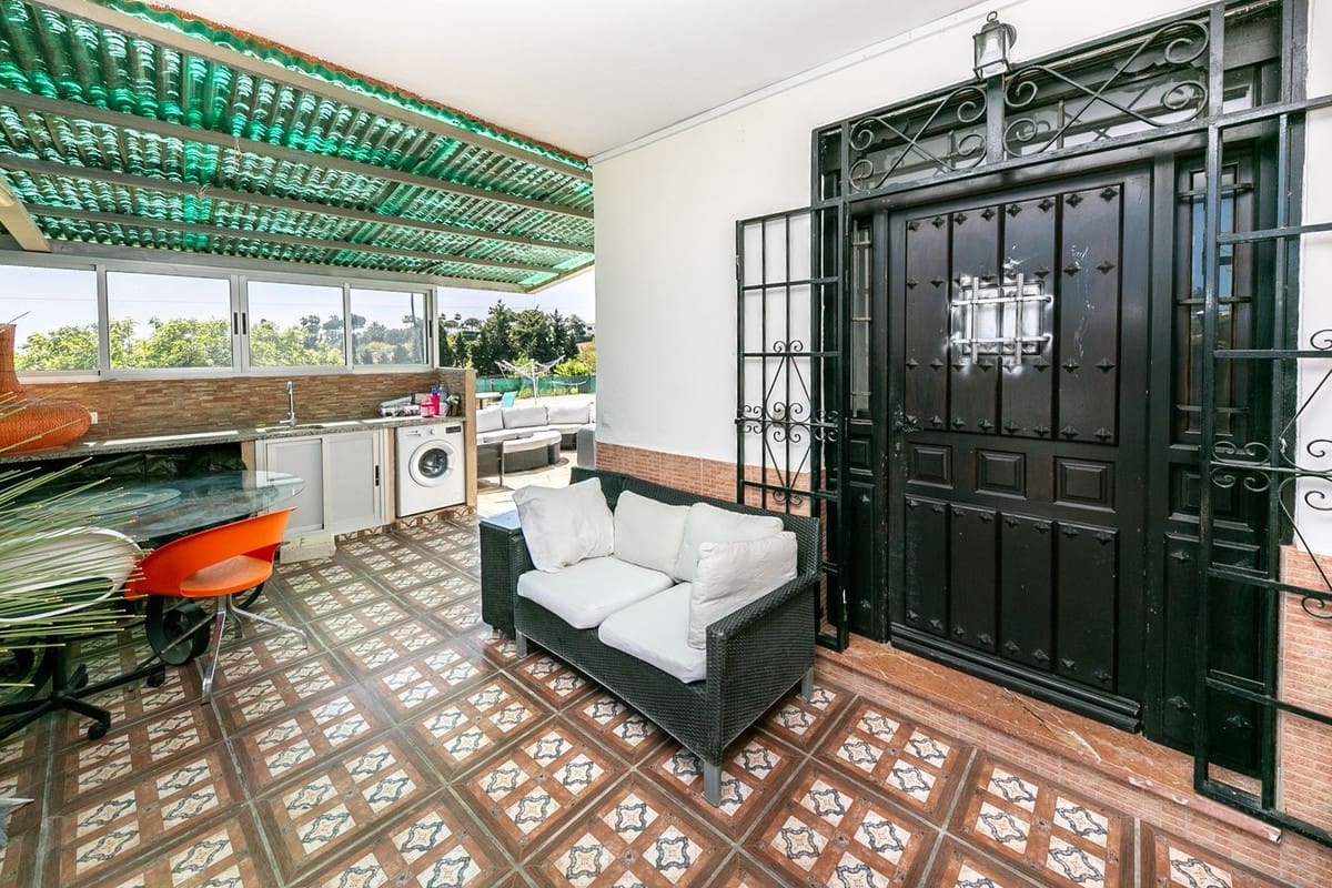 10 quarto Quinta/Casa Rural para venda em Estepona com piscina garagem - 830 000 € (Ref: 9945970)