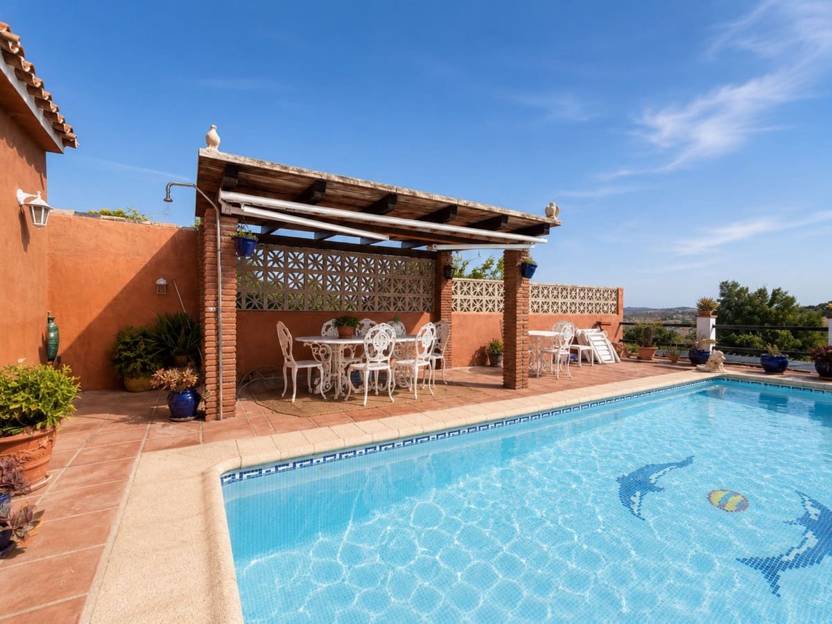 2 chambre Villa/Maison à vendre à Manilva avec piscine garage - 465 000 € (Ref: 9955987)