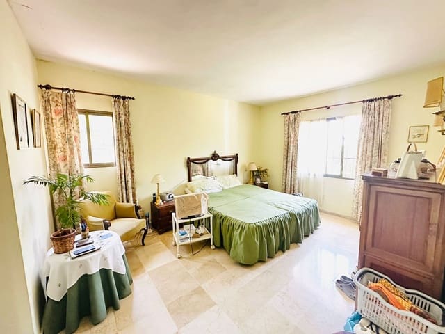 3 bedroom Villa for sale in Atalaya, Madrid city with garage - € 845,000 (Ref: 9955990)