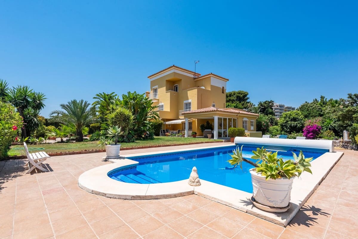 5 sypialnia Willa na sprzedaż w Atalaya-Isdabe z basenem garażem - 1 295 000 € (Ref: 9955993)
