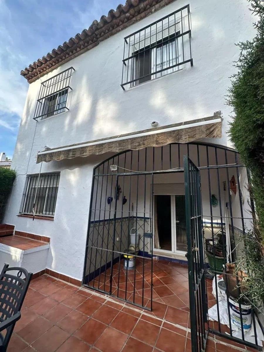 3 soverom Villa til salgs i Bel-Air med svømmebasseng garasje - € 419 000 (Ref: 9959991)