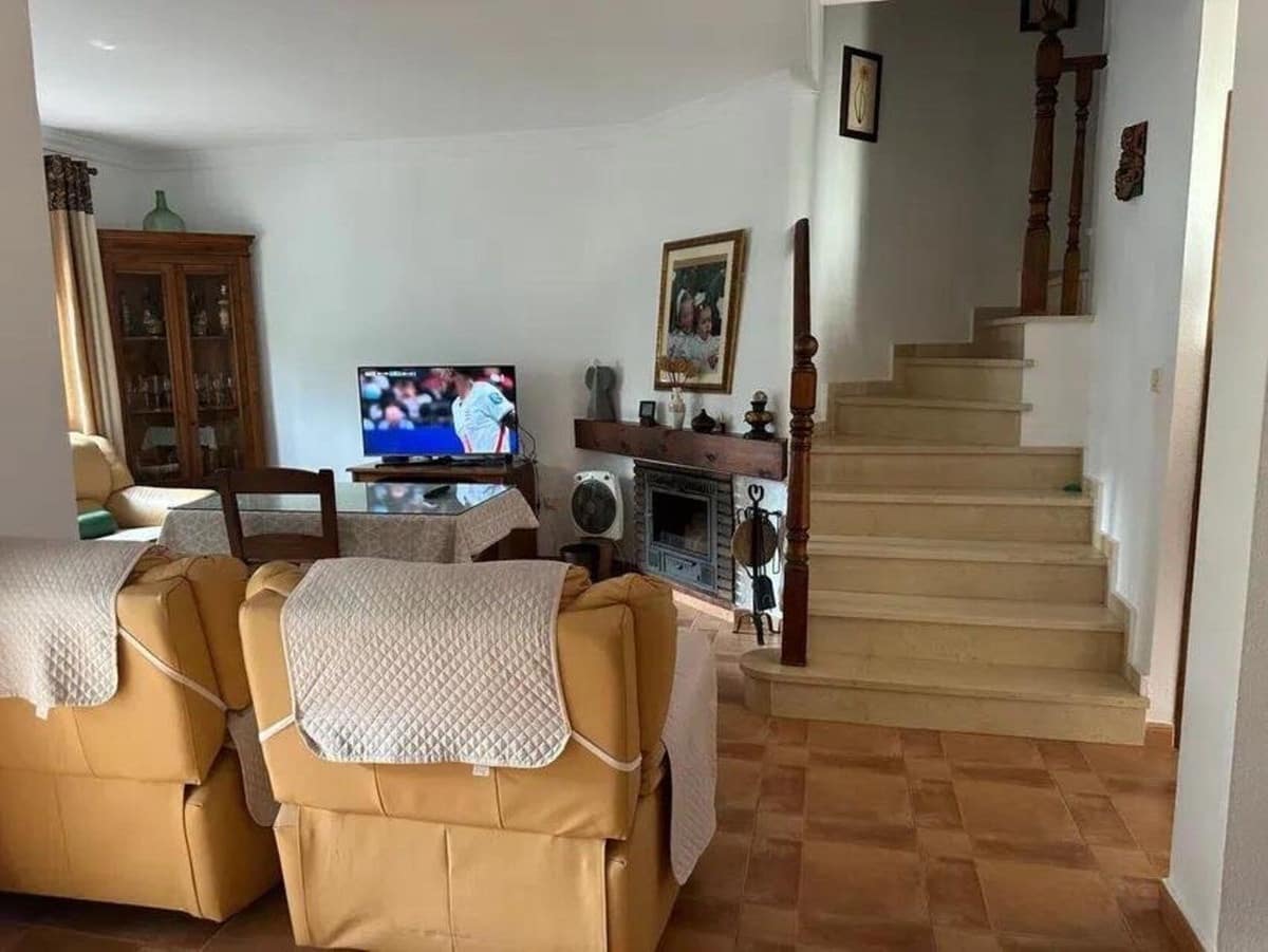 3 soverom Villa til salgs i Bel-Air med svømmebasseng garasje - € 419 000 (Ref: 9959991)