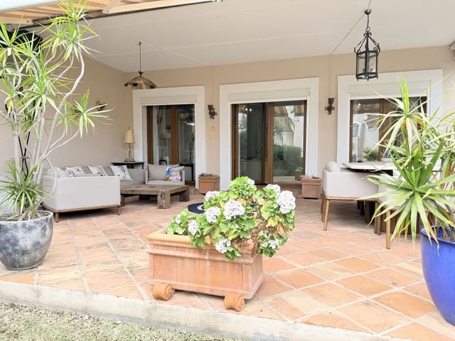 4 quarto Casa em Banda para venda em El Paraíso, Benahavís com piscina garagem - 850 000 € (Ref: 9959994)