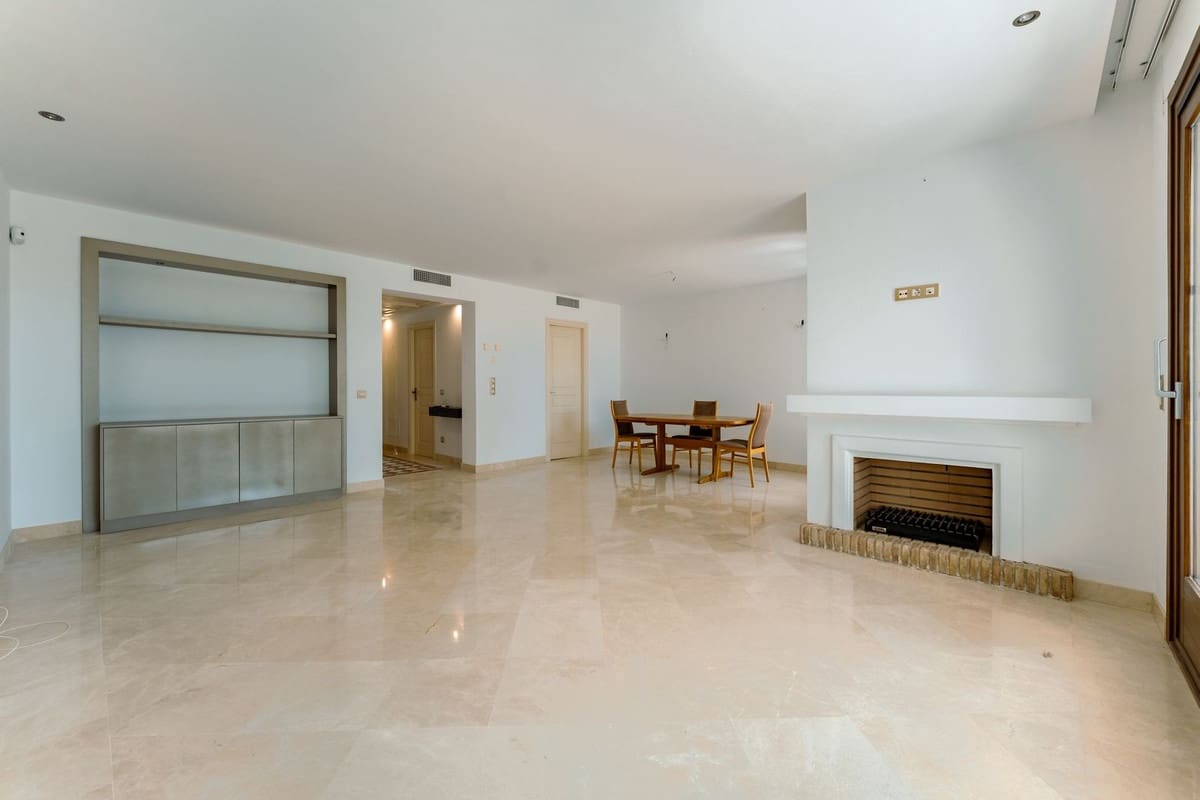 Casa de 3 habitaciones en Benahavís en venta con piscina garaje - 895.000 € (Ref: 9959995)