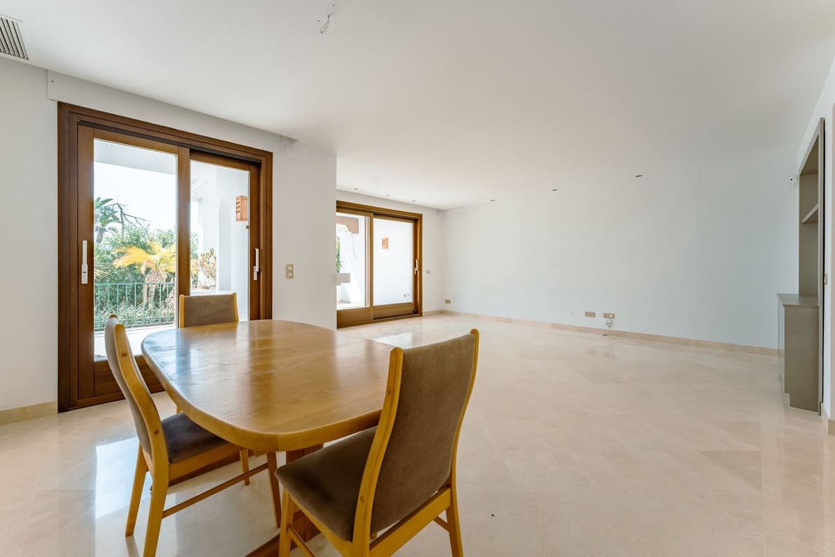 Casa de 3 habitaciones en Benahavís en venta con piscina garaje - 895.000 € (Ref: 9959995)