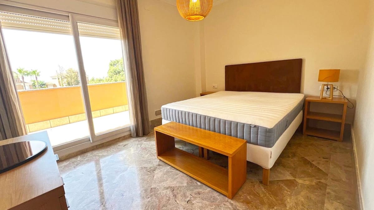 3 soverom Hus til salgs i Marbella med svømmebasseng garasje - € 890 000 (Ref: 9985191)