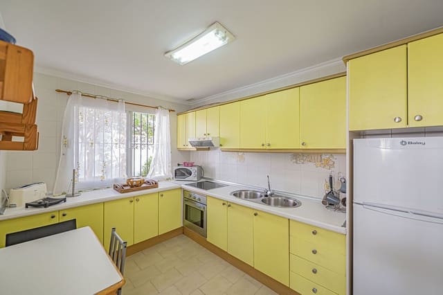 3 soverom Villa til salgs i Nueva Andalucia, Marbella med svømmebasseng garasje - € 1 070 000 (Ref: 9985193)