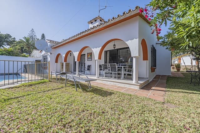 3 soverom Villa til salgs i Nueva Andalucia, Marbella med svømmebasseng garasje - € 1 070 000 (Ref: 9985193)