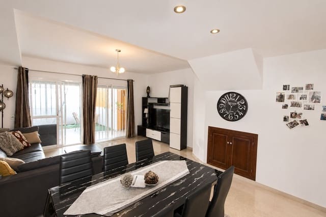 5 Zimmer Haus zu verkaufen in Marbella mit Pool Garage - 560.000 € (Ref: 9985250)