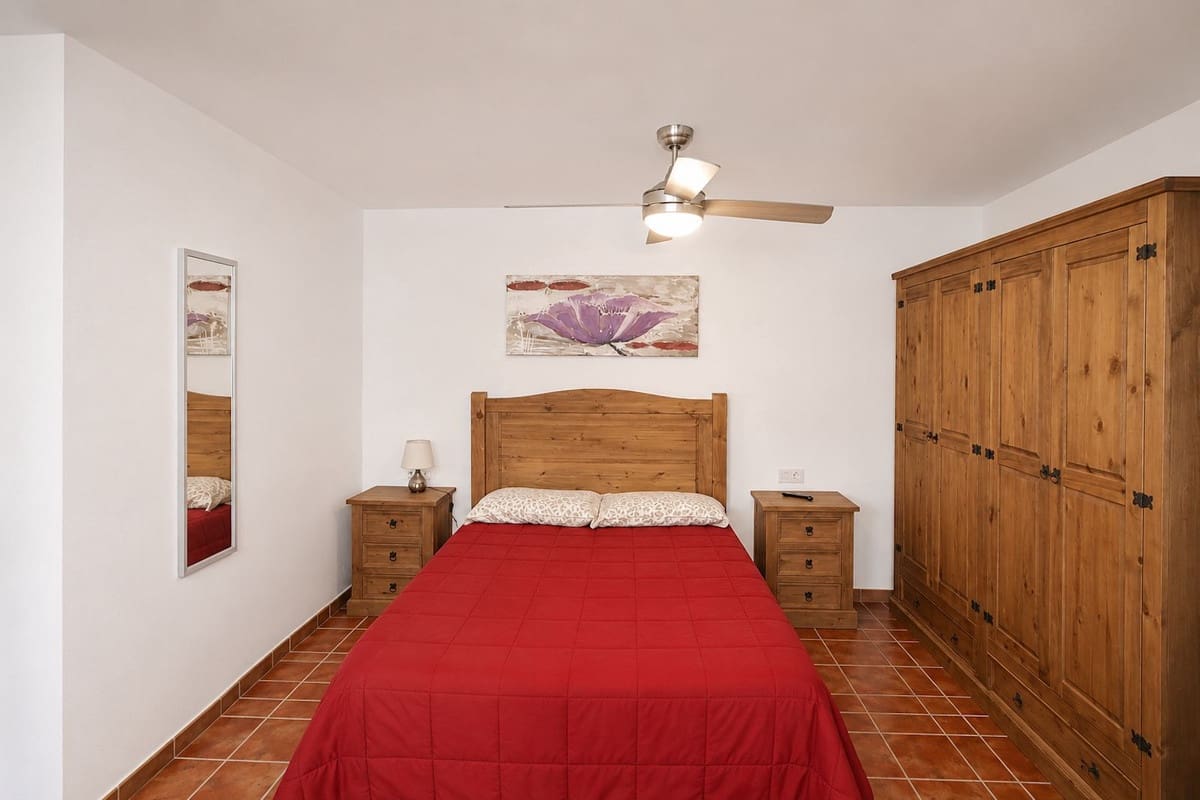 5 Zimmer Haus zu verkaufen in Marbella mit Pool Garage - 560.000 € (Ref: 9985250)