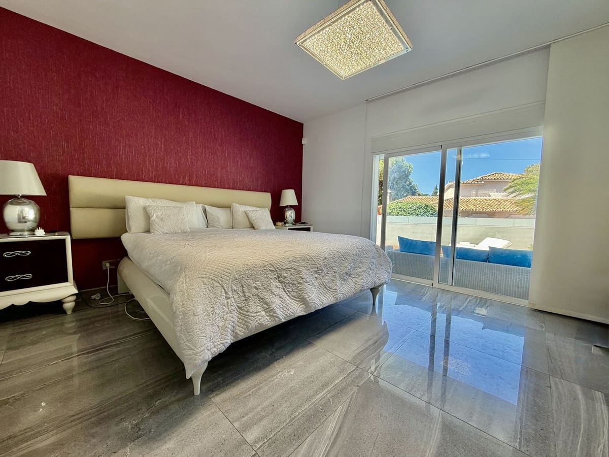 4 camera da letto Villa in vendita in Marbella con piscina garage - 1.725.000 € (Rif: 9987087)