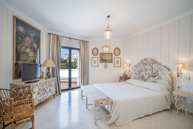 4 soveværelse Villa til salg i La Quinta, Benahavís med swimmingpool garage - € 2.950.000 (Ref: 9987110)