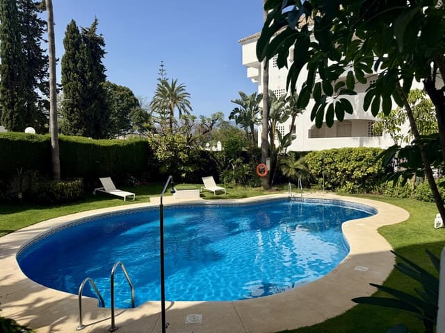 4 Zimmer Penthouse zu verkaufen in Guadalmina Baja, Marbella mit Pool Garage - 780.000 € (Ref: 9987118)