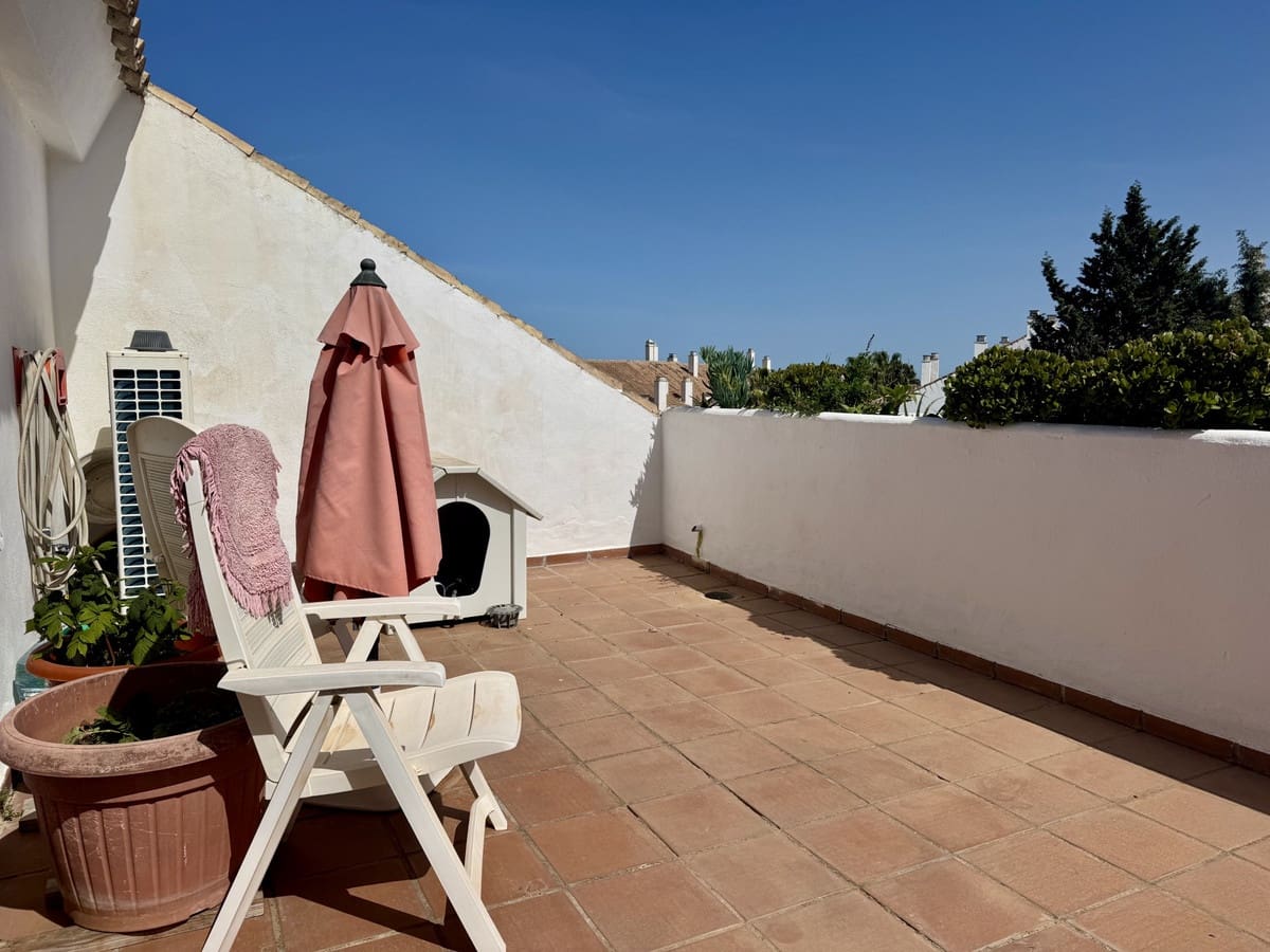 4 Zimmer Penthouse zu verkaufen in Guadalmina mit Pool Garage - 780.000 € (Ref: 9987118)
