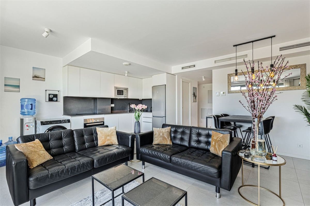 3 soveværelse Penthouse til salg i Estepona med swimmingpool garage - € 529.000 (Ref: 9990907)