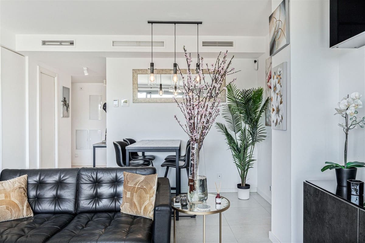 3 soveværelse Penthouse til salg i Estepona med swimmingpool garage - € 529.000 (Ref: 9990907)