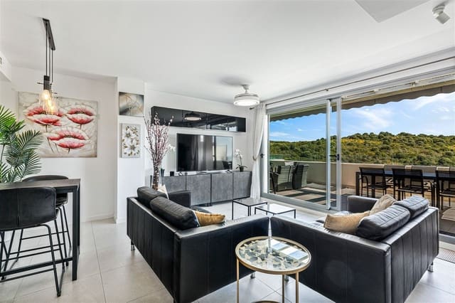 3 soveværelse Penthouse til salg i Estepona med swimmingpool garage - € 529.000 (Ref: 9990907)