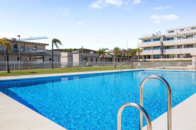 3 soveværelse Penthouse til salg i Estepona med swimmingpool garage - € 529.000 (Ref: 9990907)