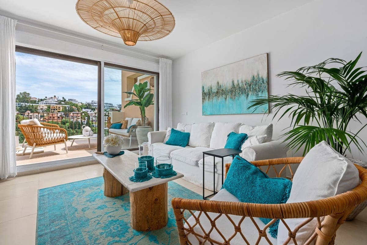 3 bedroom Penthouse for sale in Estepona with pool garage - € 545,000 (Ref: 9990909)